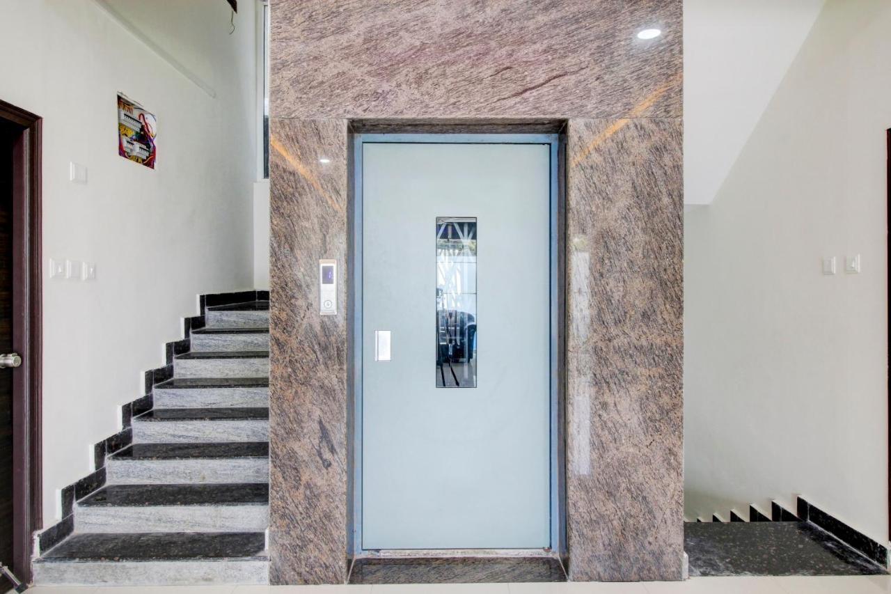 Oyo Pgr Guest Near Shilparamam Hotel 3*
