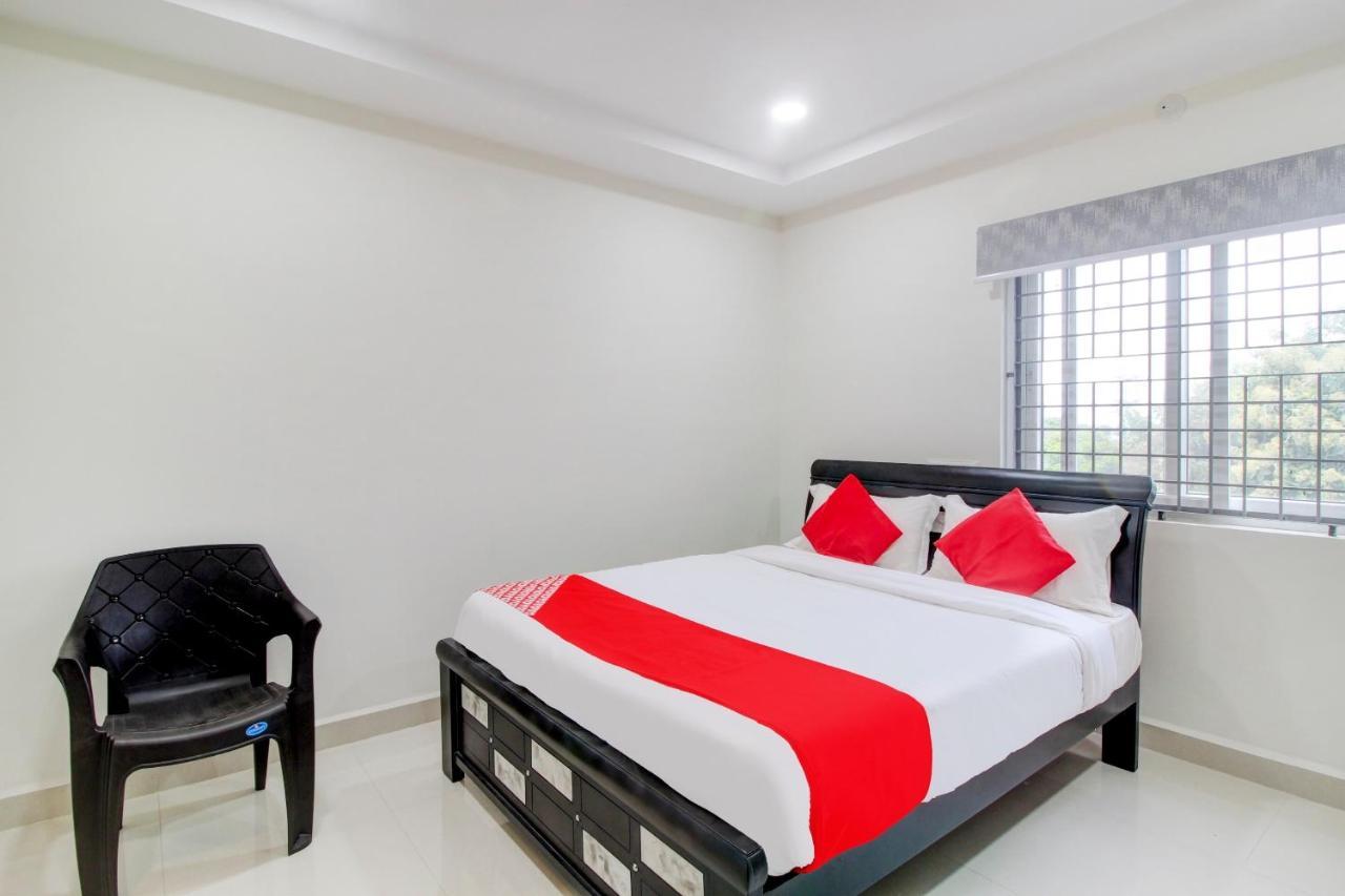 Hotel Oyo Pgr Guest Near Shilparamam Hyderabad