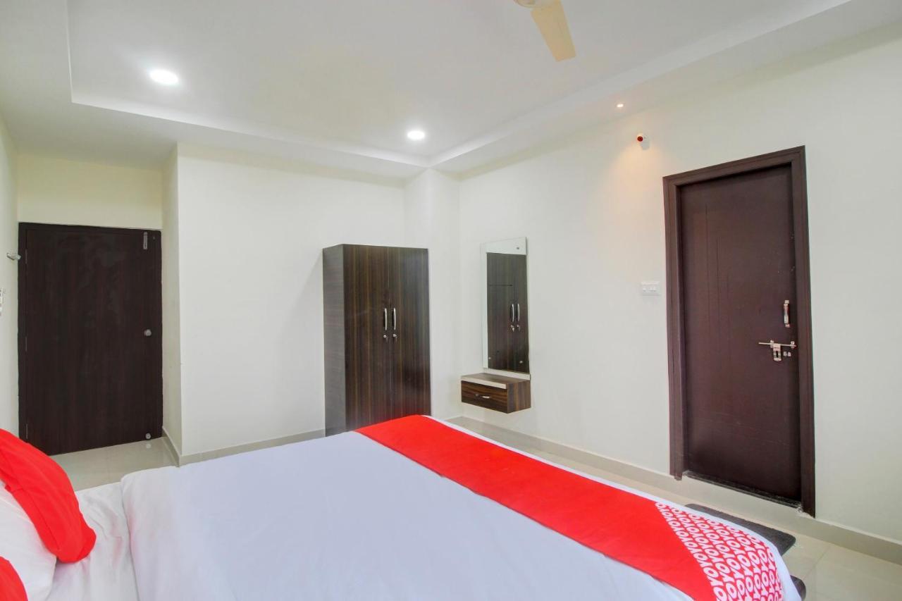 Hotel Oyo Pgr Guest Near Shilparamam Hyderabad