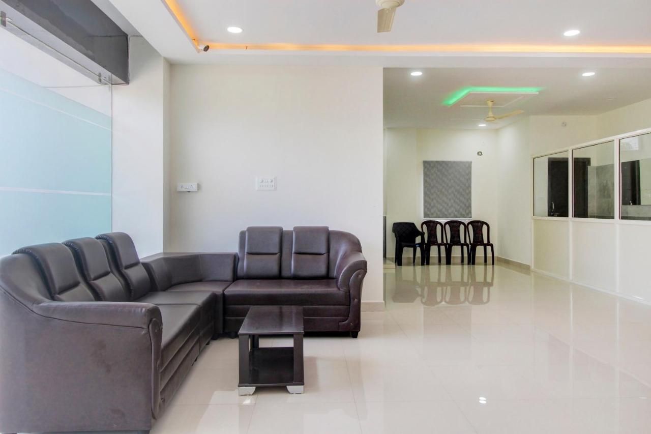 Oyo Pgr Guest Near Shilparamam Hotel 3*